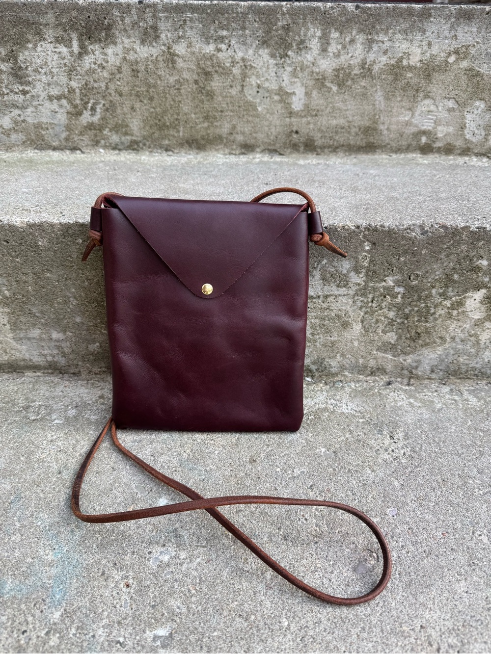 Leather Envelope Crossbody Bag in Deep Burgundy - Picture 4 of 4